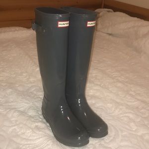 Hunter Rain Boots Size 9– tall, gray